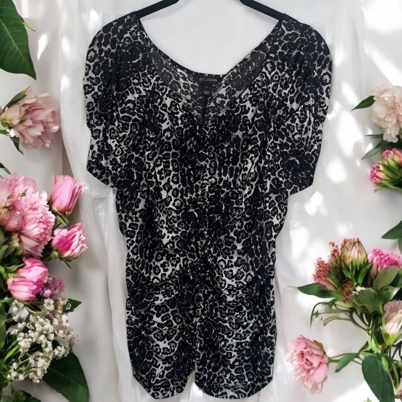 St. John Black and White Snow Leopard Print Sweetheart Ruched Top Size L - Picture 1 of 11